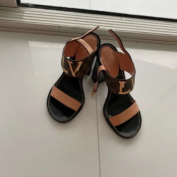 Lv shoes - Picture 9 of 10